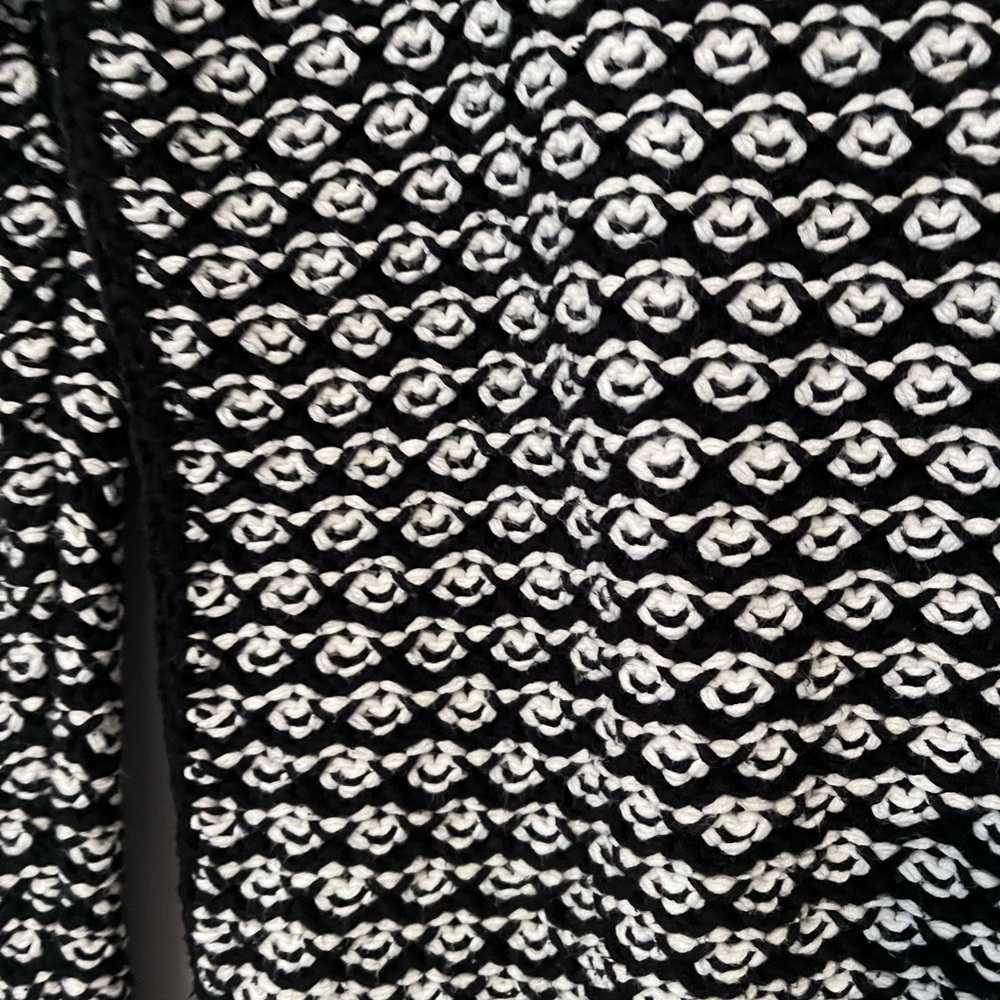 Worthington Black & White Patterned Sweater - Medium 🤍🖤 - Picture 4 of 10